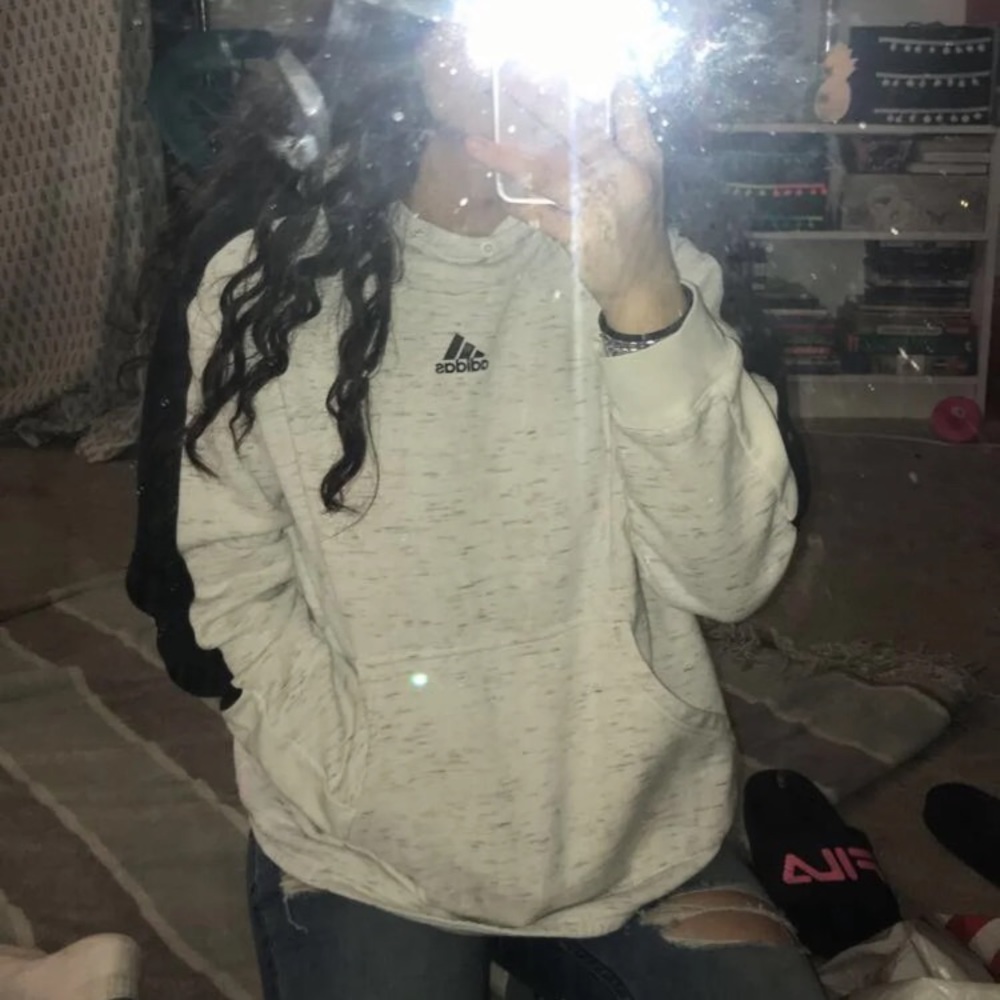 Adidas hoodie🦋